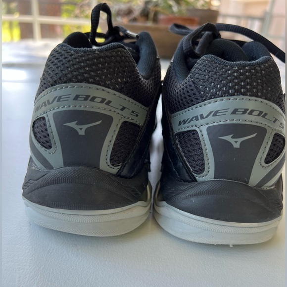 Mizuno Wave Bolt 5 women’s size 7.5 - Picture 3 of 9